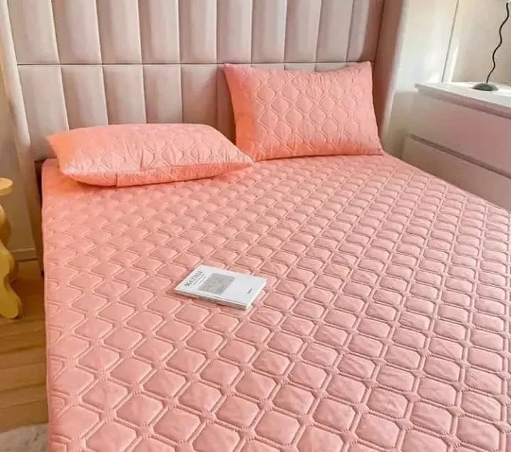 MATCOVER™: PROTECTOR PARA COLCHÓN ANTIFLUIDOS Y ACOLCHONADO + 2 FUNDAS PARA ALMOHADA GRATIS